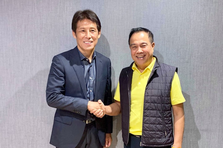 Pelatih Jepang di Piala Dunia 2018 Akira Nishino Resmi Tangani Timnas Thailand Senior dan U-23