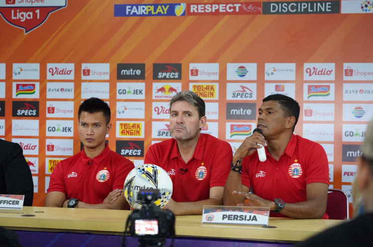 Pelatih Persija Jakarta Julio Banuelos Enggan Pikirkan Persib Bandung