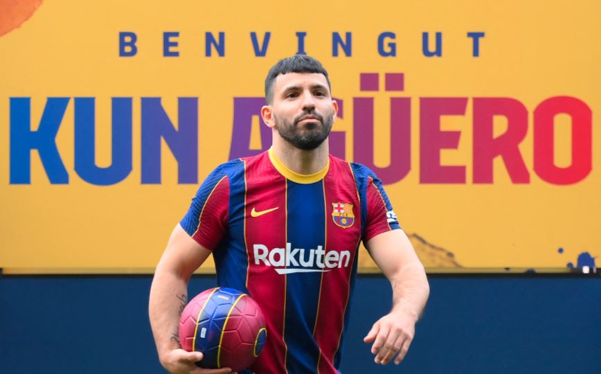 Tak Lama setelah Messi Pergi, Aguero Cedera dan Absen 10 Pekan
