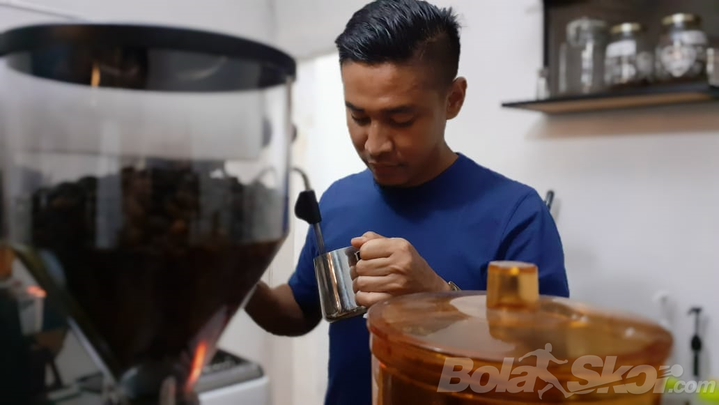 Cerita Indra Kahfi Bangun Bisnis Kedai Kopi