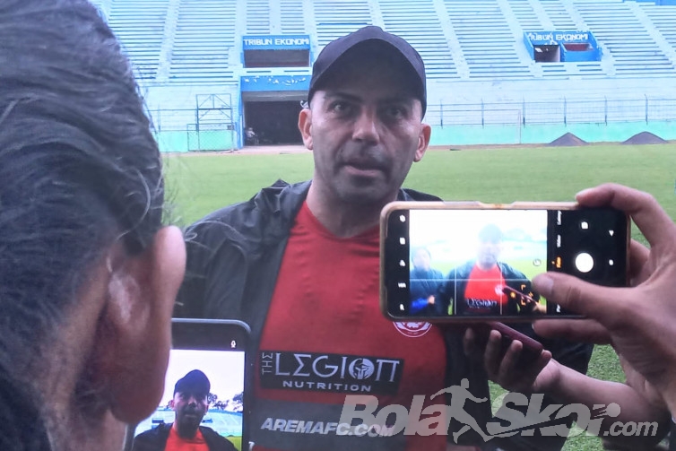 Javier Roca Targetkan Arema FC Permak Persib di Kanjuruhan