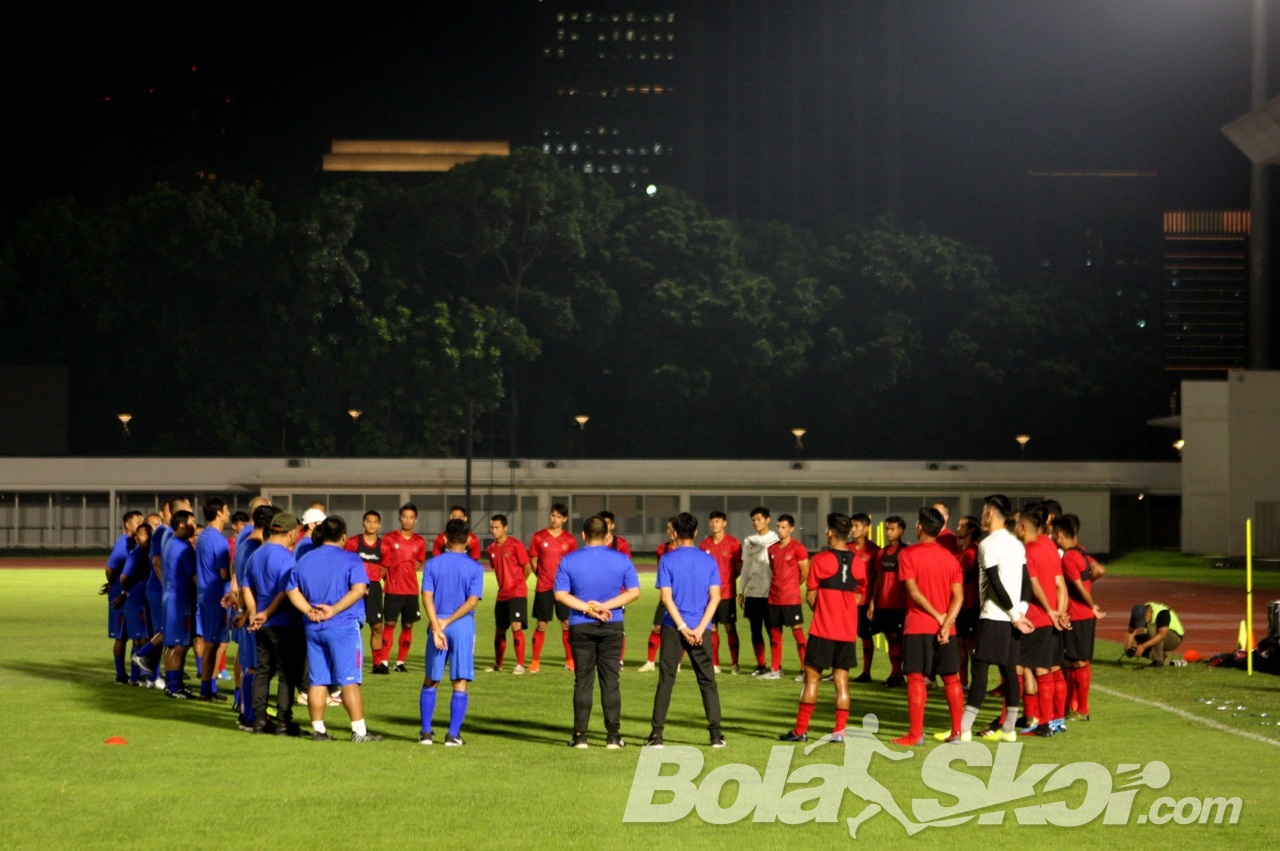 Nova Arianto Sebut Pemain Timnas Indonesia yang Dibawa ke Rumah Sakit Punya Masalah di Bagian Kaki