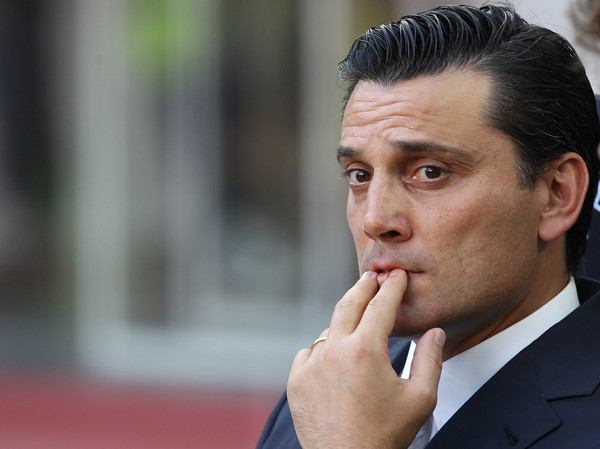 Montella Resmi Tangani Sevilla