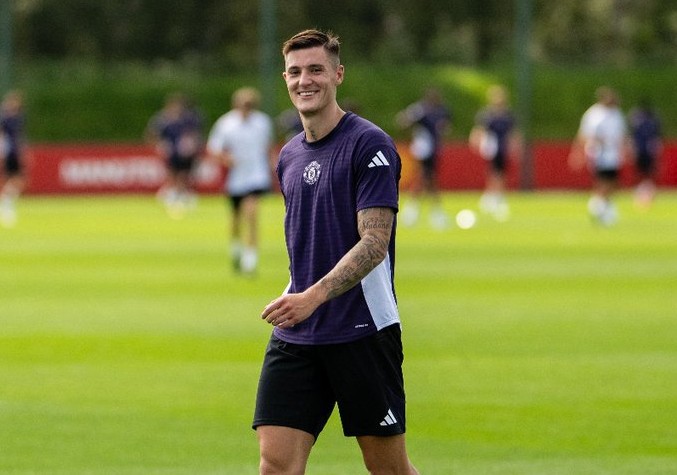 Benjamin Sesko Yakin Manchester United Akan Kembali Bersaing di Papan Atas