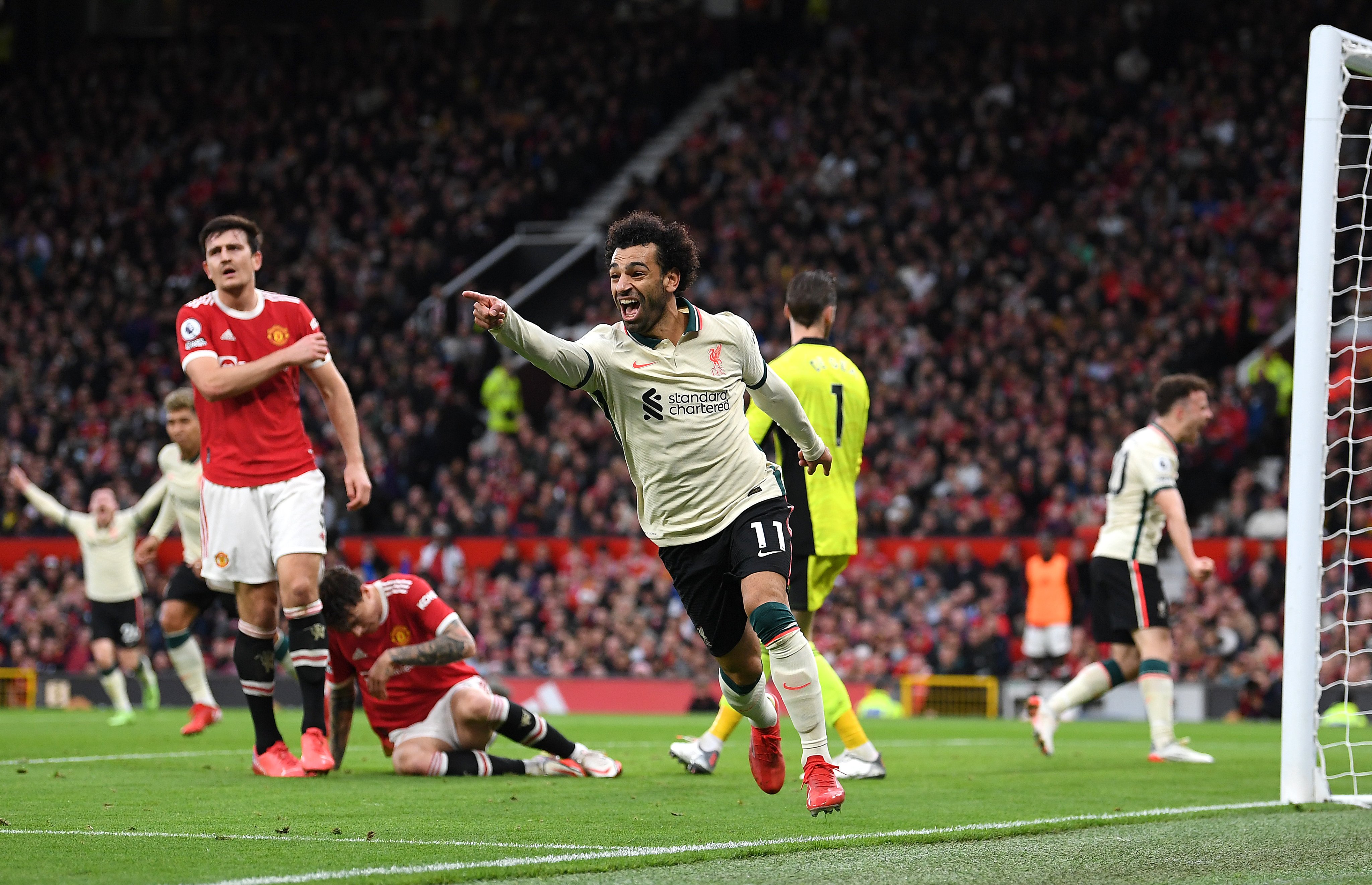 Man United 0-5 Liverpool: Hat-trick Mo Salah Warnai Pembantaian di Old Trafford
