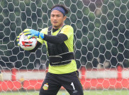 Cara Unik Penjaga Gawang Bhayangkara FC dalam Menjaga Kebugaran