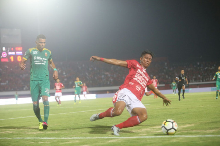 Widodo Pasang Badan Atas Kekalahan Bali United dari Sriwijaya FC