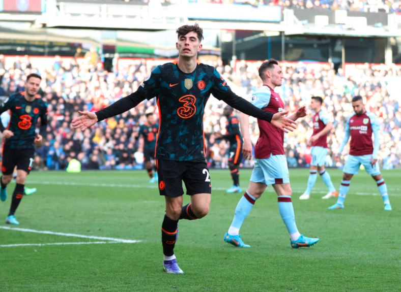 Burnley 0-4 Chelsea: 10 Menit yang Menghancurkan The Clarets
