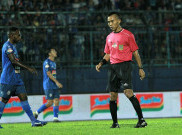 Milomir Seslija Kritik Kinerja Wasit Arema FC Kontra Persela Lamongan