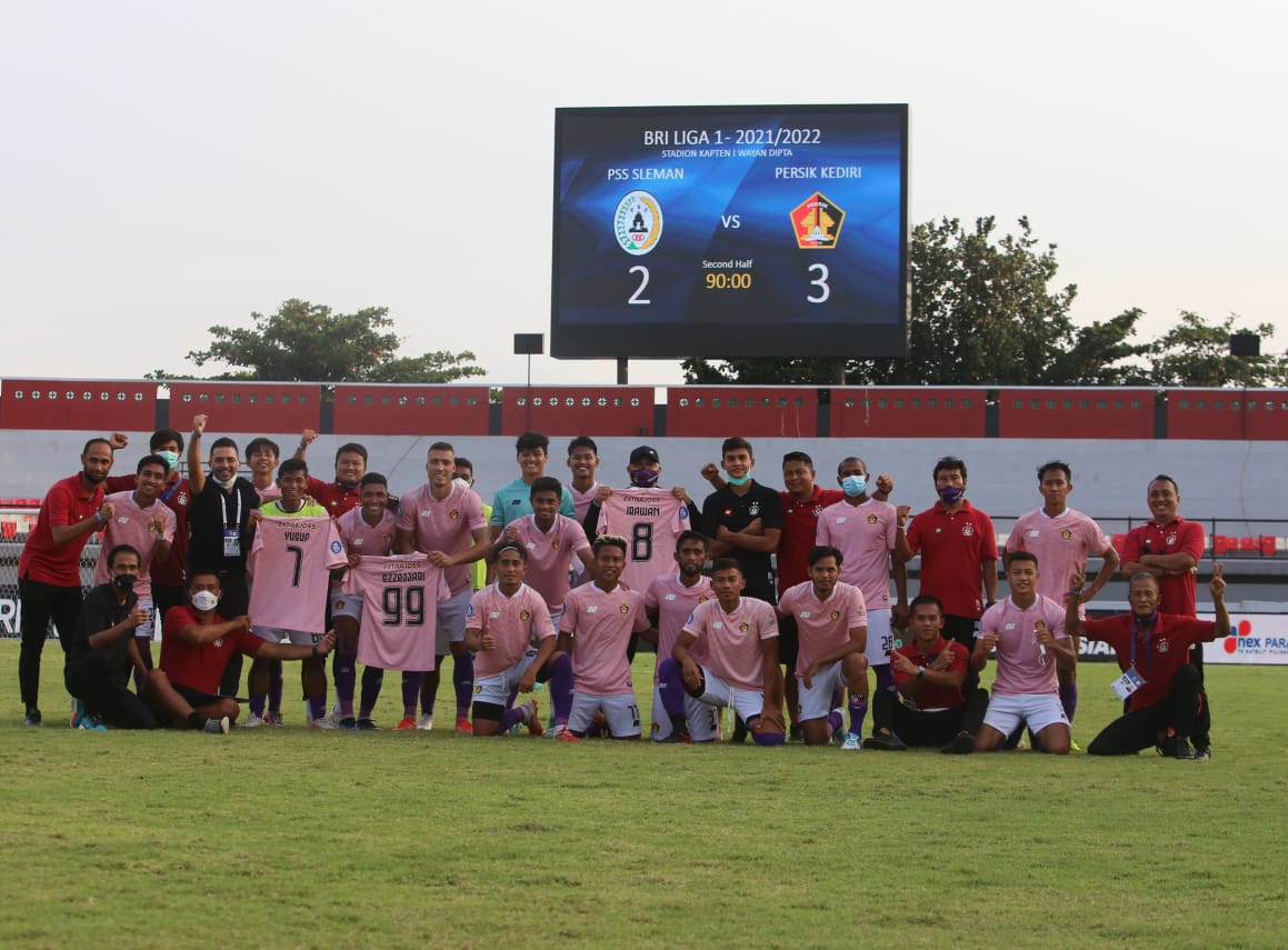 Selebrasi Sarat Makna Persik Kediri saat Menang atas PSS