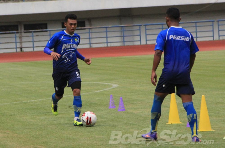 Kisah Gelandang Persib Abdul Aziz soal Karier di Futsal