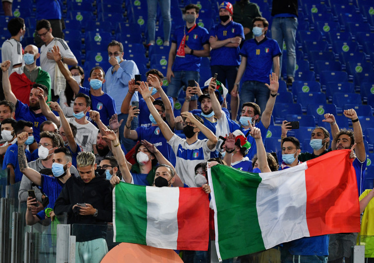 Fans Italia Dibatasi di Stadion Wembley, Mancini: Tak Adil