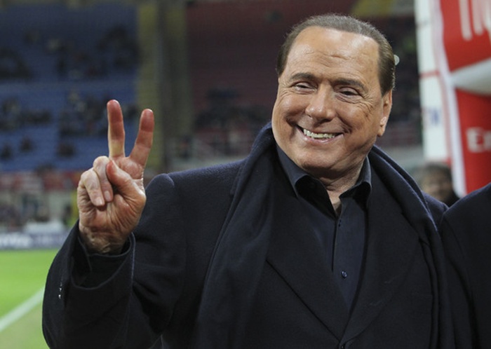 Berlusconi Akui Terpaksa Jual Milan
