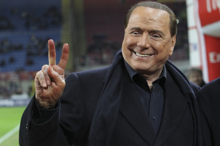 Berlusconi Akui Terpaksa Jual Milan