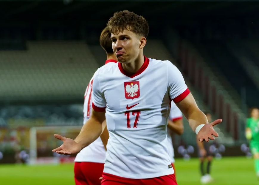 Oskar Pietuszewski, Winger Berusia 17 Tahun yang Dipantau Arsenal, Chelsea, dan Manchester City