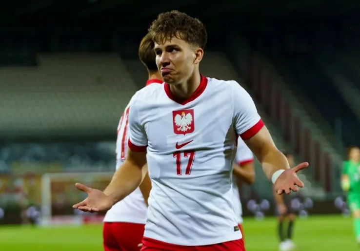 Oskar Pietuszewski, Winger Berusia 17 Tahun yang Dipantau Arsenal, Chelsea, dan Manchester City