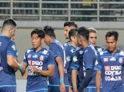 Dibantai Bali United, Pelatih Arema Tak Mau Salahkan Pemain