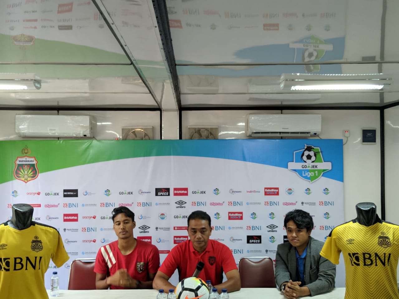 Pelatih Bali United Enggan Tanggapi Rumor Kedatangan Roberto Carlos