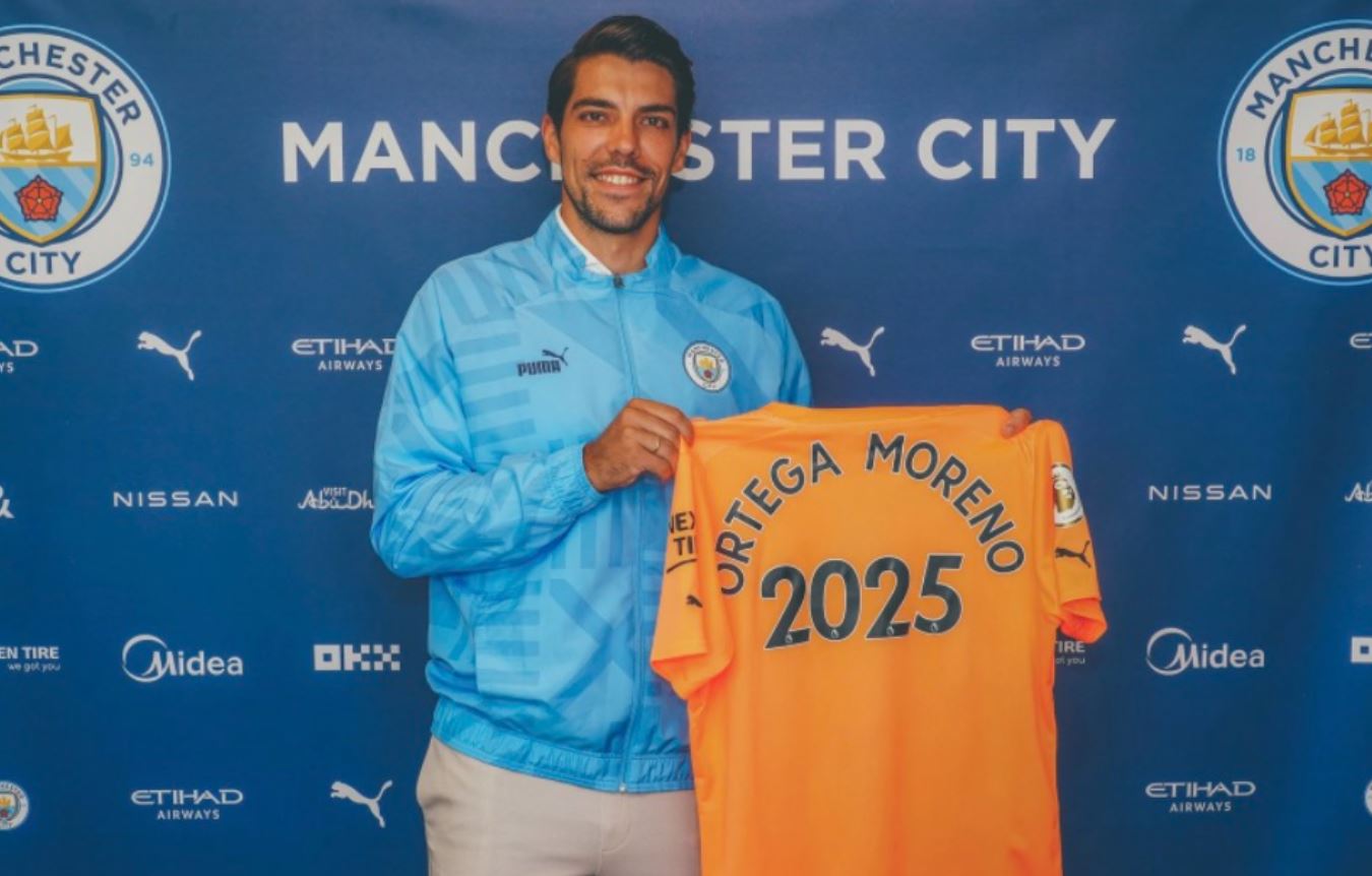 Manchester City Rekrut Kiper Asal Jerman untuk Lapis Ederson