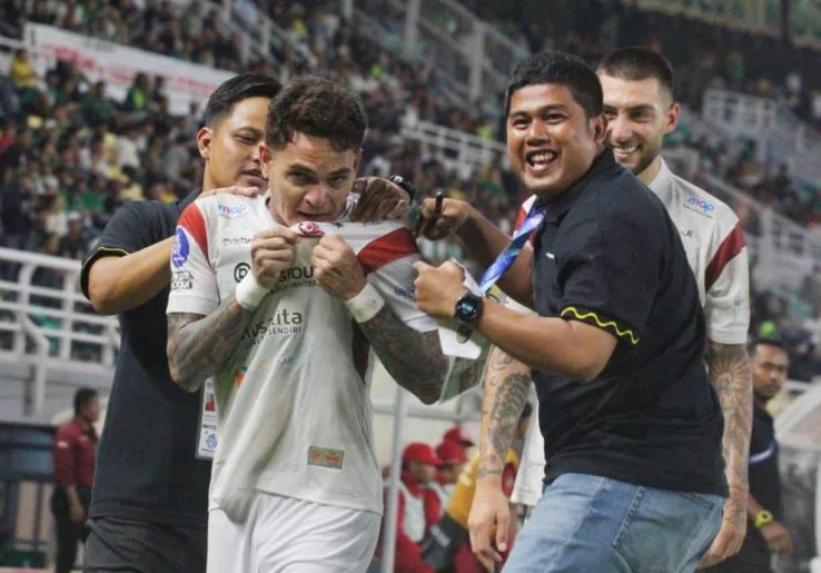 Kepulangan Gali Freitas ke Gelora Bung Tomo Menyisakan Kontroversi