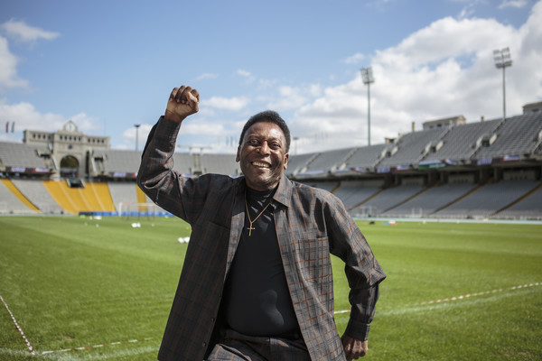 Dapat Dukungan Pele, Kabar Buruk buat Liverpool?