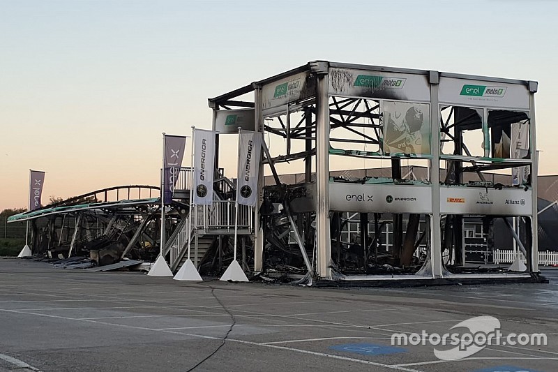 Terkuak Penyebab Kebakaran Paddock Kejuaraan Dunia Balap Motor Listrik 