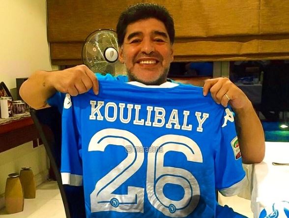 Dukung Bek Napoli, Diego Maradona Pernah Jadi Korban Pelecehan Rasial