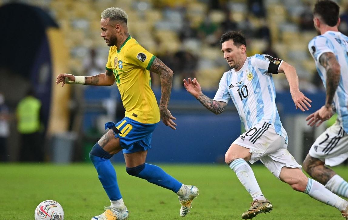Legenda Milan Prediksi Kans Juara Argentina dan Brasil di Piala Dunia 2022