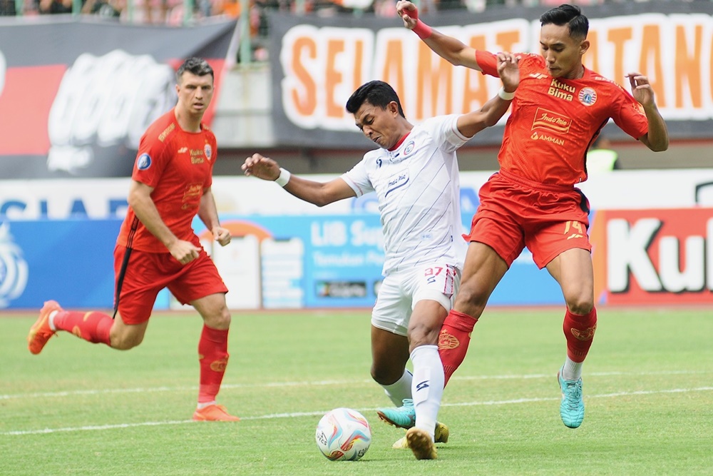 Thomas Doll Berkeluh Kesah Usai 10 Pemain Persija Ditahan Imbang Arema FC