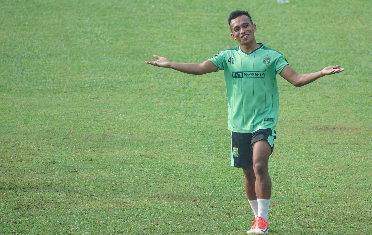 Persebaya Surabaya Compang–camping Saat Jamu Persib Bandung