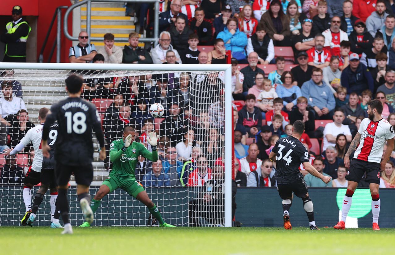 Tren Kemenangan Arsenal Berakhir di St Mary's Stadium