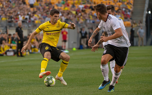 Borussia Dortmund Banderol Christian Pulisic Rp 1,2 Triliun