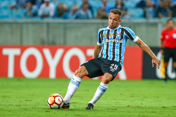 Gremio Tolak Keinginan Barcelona soal Arthur Melo