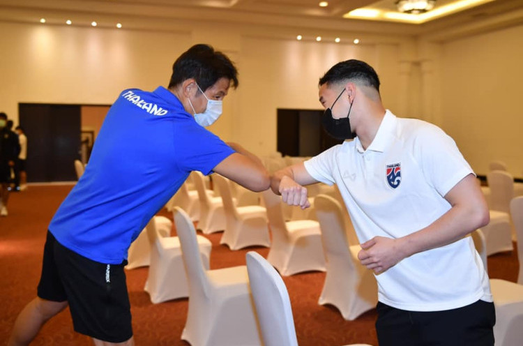 Berbeda dengan Elkan Baggott, Gelandang Leicester City Gabung Thailand di UEA