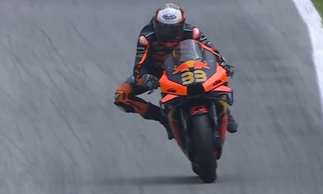 Hasil MotoGP Austria: Perjudian Brad Binder Berbuah Manis