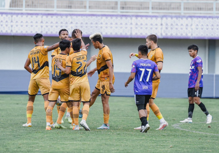 Karim Rossi Borong Gol Kemenangan Dewa United FC atas Persita dalam Uji Coba