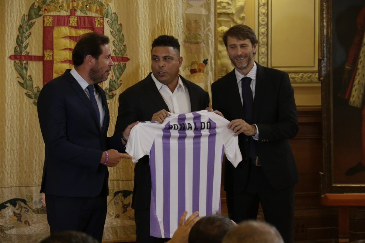 Resmi, Ronaldo Beli Real Valladolid