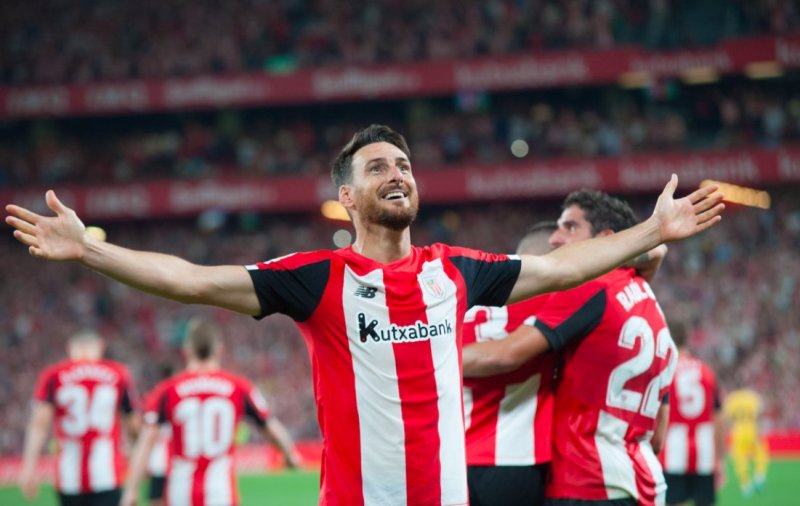 Cedera Pinggul Paksa Aritz Aduriz Pensiun Lebih Cepat dari Rencana