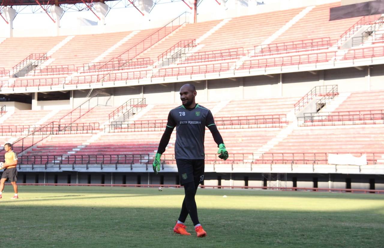 Kiper Persebaya Surabaya Ceritakan Detail Provokasi Dirigen Aremania