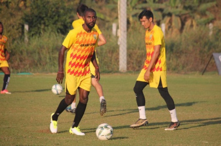 Resmi Diperkenalkan Khon Kaen FC, Yanto Basna Tegaskan Ambisi