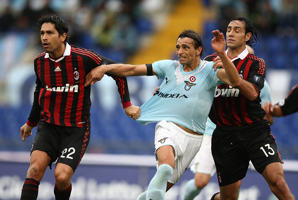 5 Bintang Lazio yang Menyeberang ke AC Milan