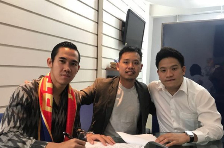 Ryuji Utomo Resmi Berseragam Klub Kasta Kedua Thailand