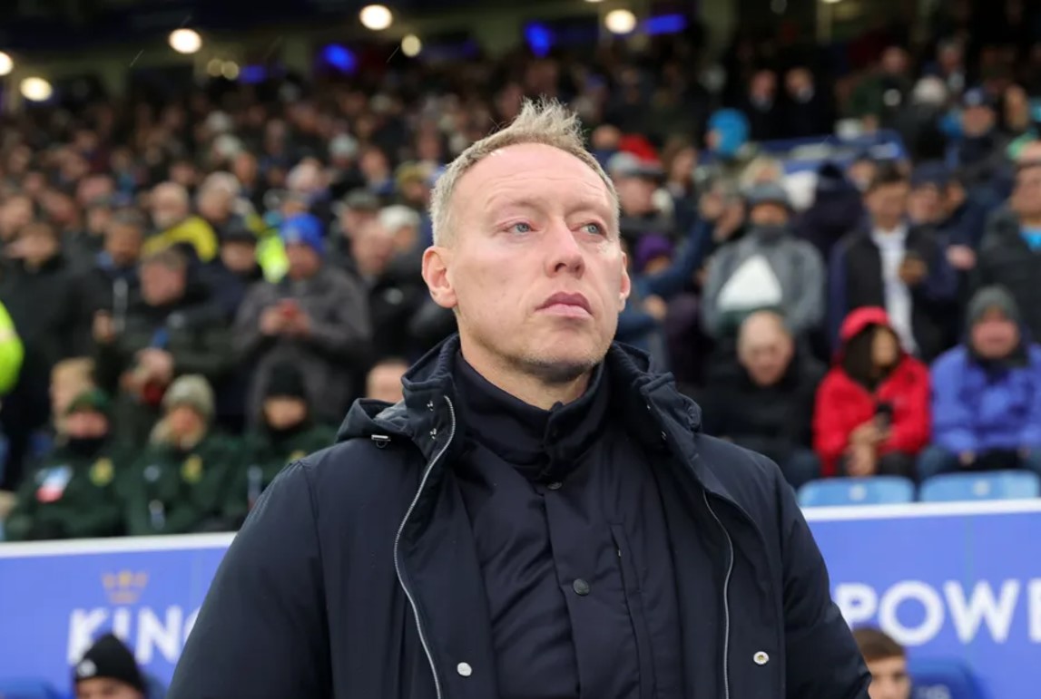 Steve Cooper Dipecat Leicester, Graham Potter dan Ruud van Nistelrooy Masuk Daftar Calon Pengganti