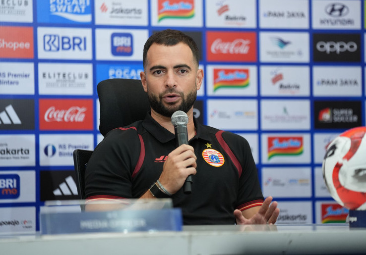 Bintang Persija Jordi Amat Bingung Rumput JIS Makin Buruk, Berharap Stadion Patriot Lebih Baik