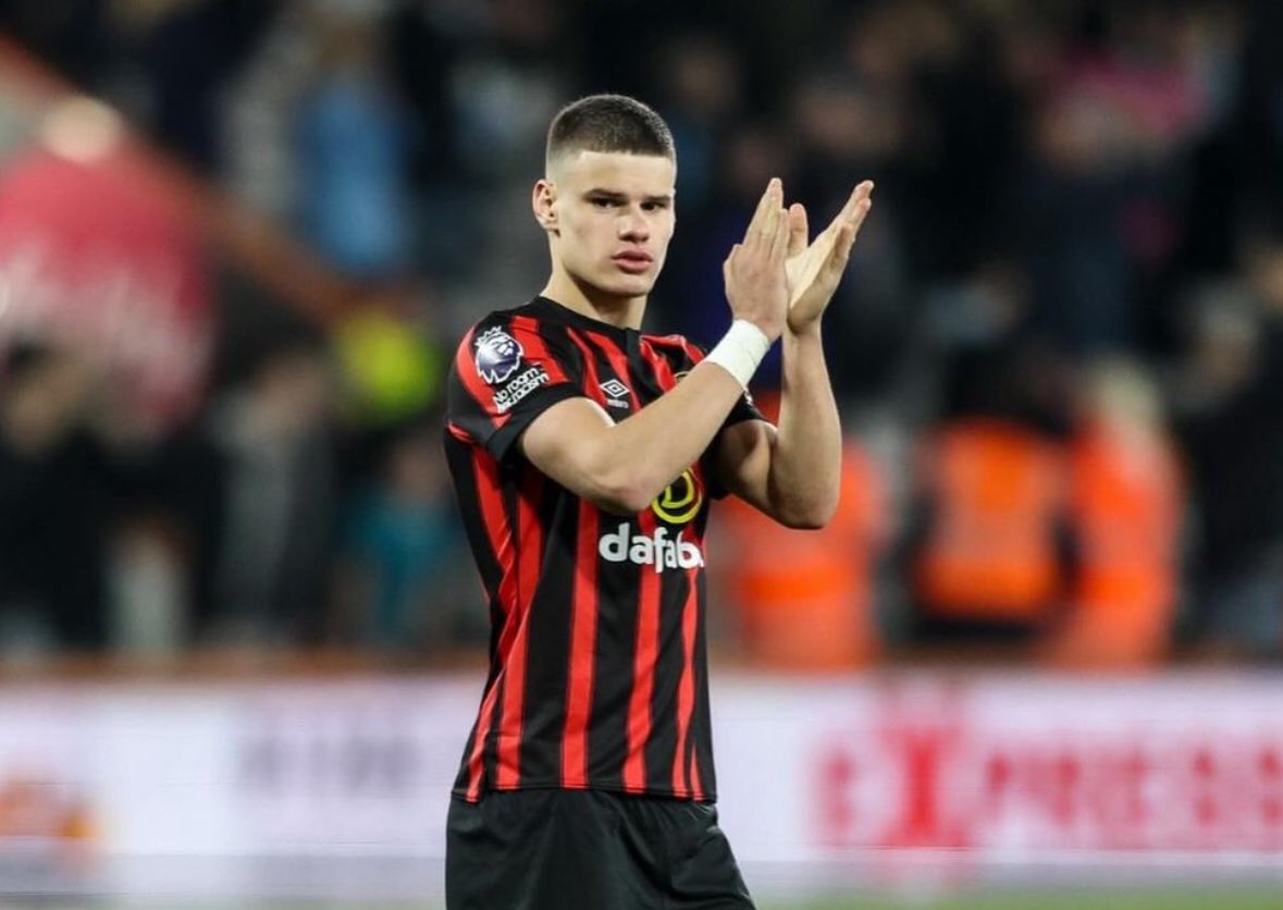 Manchester United Ingin Rekrut Bek Kiri Bournemouth, Milos Kerkez ...