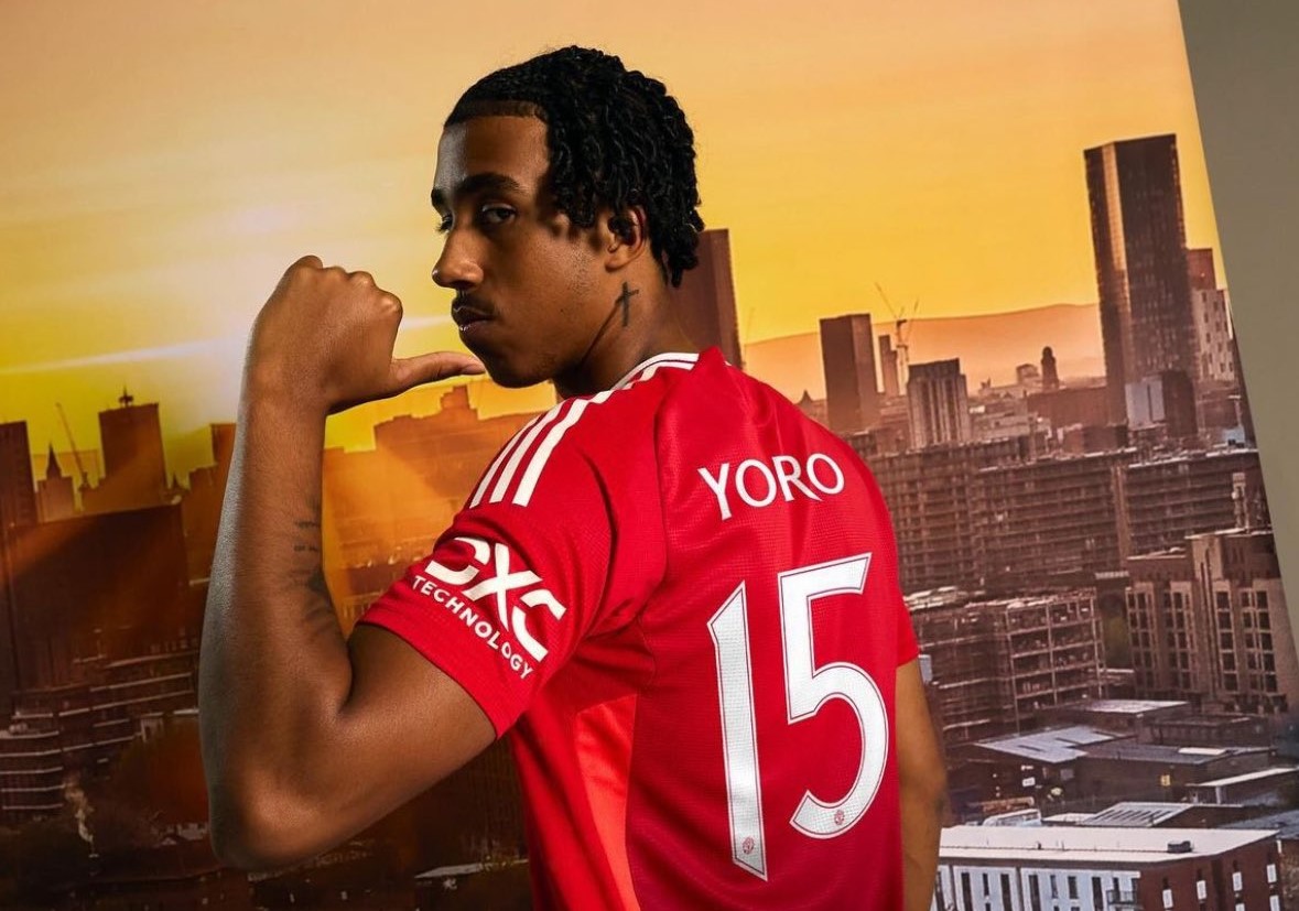 Manchester United Ungkap Kabar Baik soal Leny Yoro