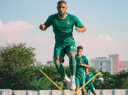 Tekad Bek Persebaya Alie Sesay Bela Timnas Sierra Leone di Piala Afrika