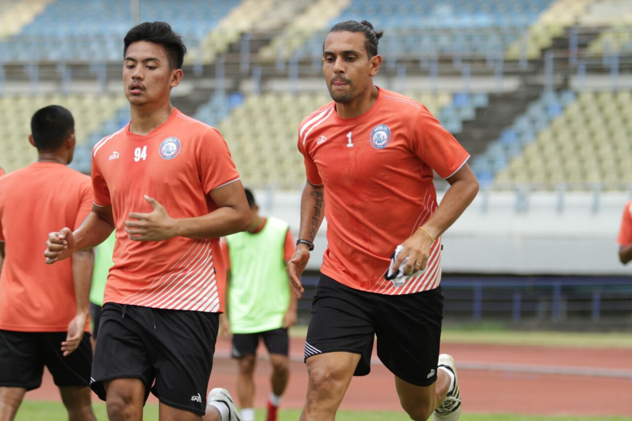Gustavo Fabian Lopez, Cukup Satu Musim Menjadi Legenda di Arema