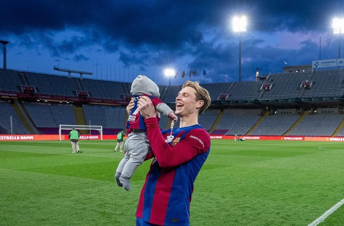 Frenkie de Jong Pertimbangkan Pergi Tinggalkan Barcelona