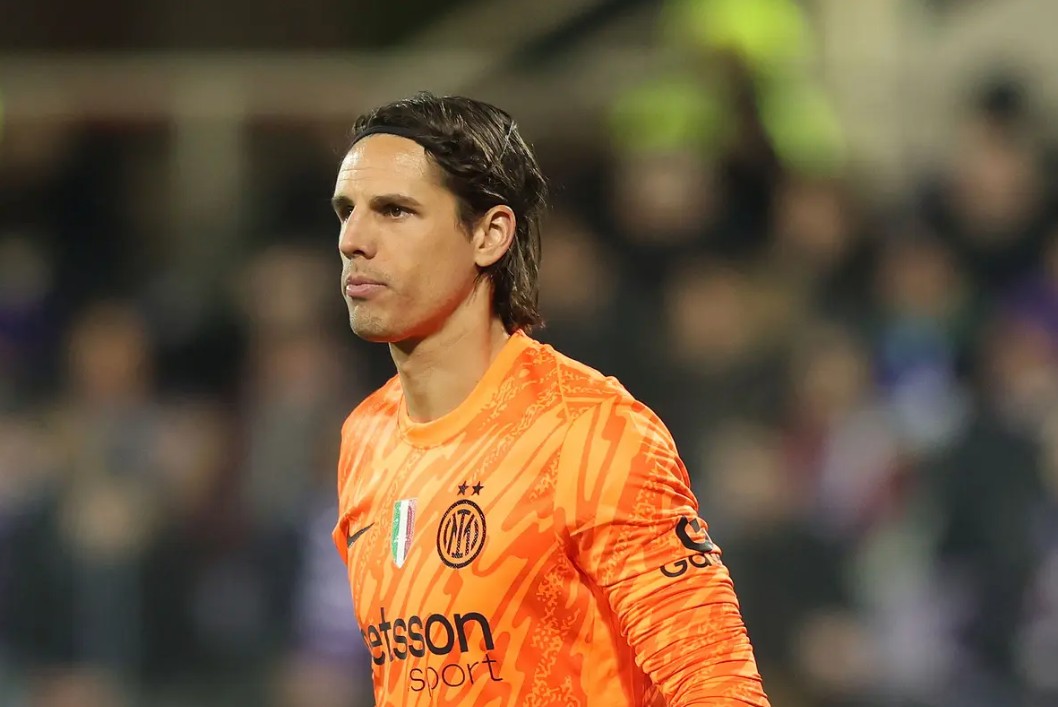 Ajax vs Inter Milan: Kebobolan Empat Gol dalam Derby d'Italia, Cristian Chivu Pertimbangkan Rotasi Kiper